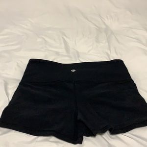 Lululemon black booty shorts size 4